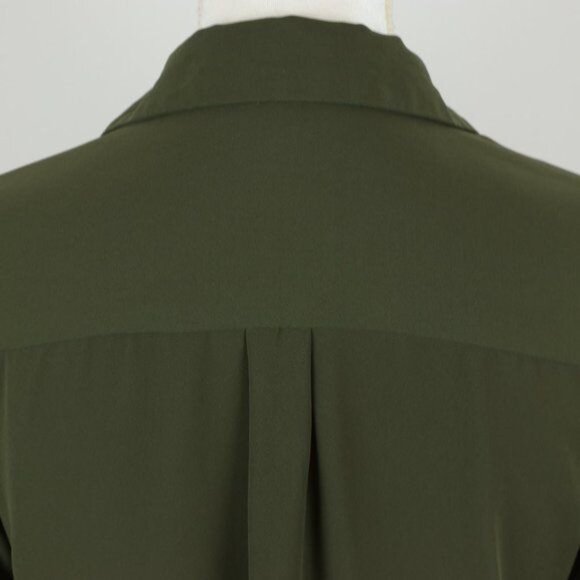 Mossimo Women's Extra Small Green Crepe Roll Tab Long Sleeve Button Up Shirt - Picture 4 of 7